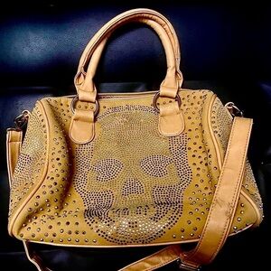 Edgy Tan Skull Studded Shoulder Bag